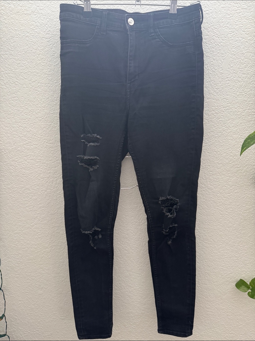 H&M Divided Black Distressed Skinny Jeans Size 6 Stretch Denim